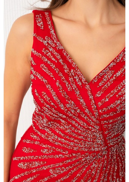 Kadın Kırmızı Kolsuz V Yaka Yırtmaçlı Uzun Taşlı Balık Abiye indirimleri