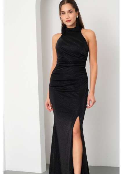 Kadın Siyah Halter Yaka Yırtmaçlı Simli Uzun Abiye Elbise modelleri