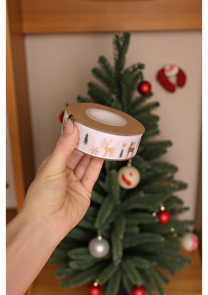 Yılbaşı Grogren Beyaz Kurdele – Geyik Desenli Hediye Paketleme, Hobi Süsleme Şeridi, 2.5 cm - 18 M fiyatları