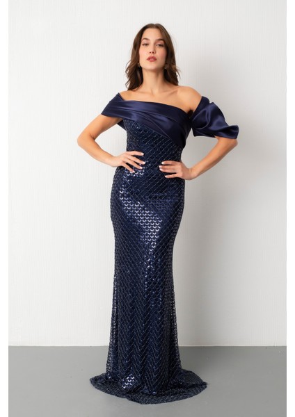 Kadın Lacivert Yaka Detay Boncuklu Uzun Abiye Elbise