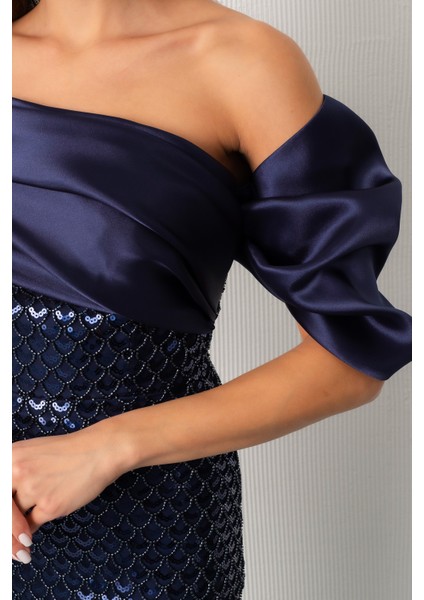 Kadın Lacivert Yaka Detay Boncuklu Uzun Abiye Elbise fırsatları