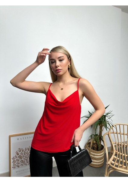 Kadın Kırmızı Ip Askılı Degaje Yaka Luxury Bluz fırsatları