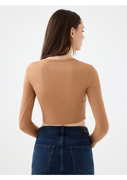 Fitted Kadın Tshirt U.kol modelleri