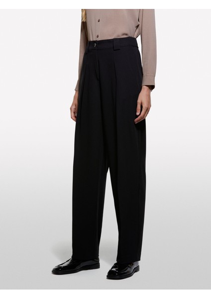 Viskoz Karışımlı Pileli Streç Palazzo Pantolon Kadın Siyah Pantolon - 325A4KVXLF07C