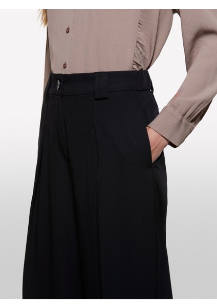 Viskoz Karışımlı Pileli Streç Palazzo Pantolon Kadın Siyah Pantolon - 325A4KVXLF07C fırsatları