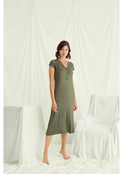 Monamise Yakası Kolu ve Omzu Dantelli Önü Düğmeli Gecelik fiyatları