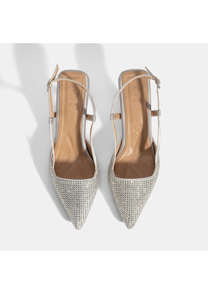 Kadın Gümüş Ayarlanabilir Metal Tokalı Taşlı Abiye Ayakkabı