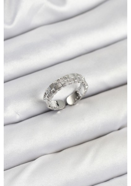 Pirinç Gümüş Renk Zirkon Taşlı Sırım Kadın Yüzük