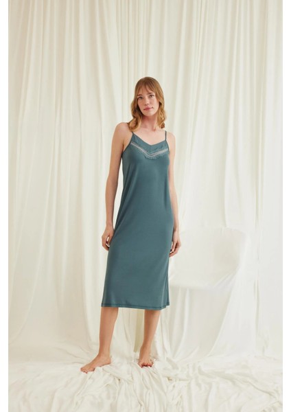 Monamise Dekolteli Yakası ve Kolu Dantelli Sabahlık Takımı fırsatları