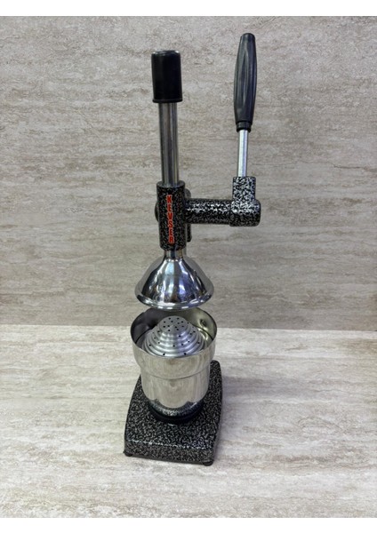 Kollu Narenciye Sıkacağı Döküm Gövde