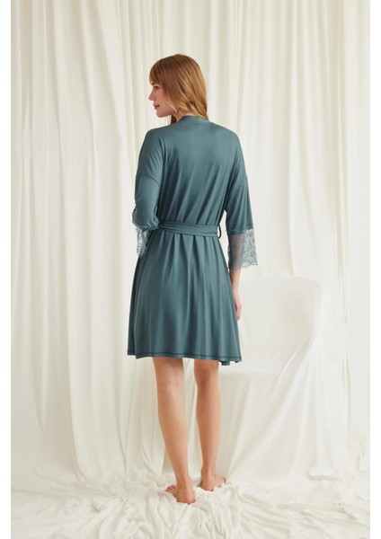 Monamise Dekolteli Yakası ve Kolu Dantelli Sabahlık Takımı fiyatları