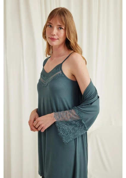 Monamise Dekolteli Yakası ve Kolu Dantelli Sabahlık Takımı indirimleri