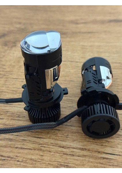 H4 Mercekli LED Zenon Pragon 60W Güç 23.000LÜMEN LED Zenon Şimşek Etkili 12-24V Uzun Ömürlü Güçlü Çizgisel Odak modelleri