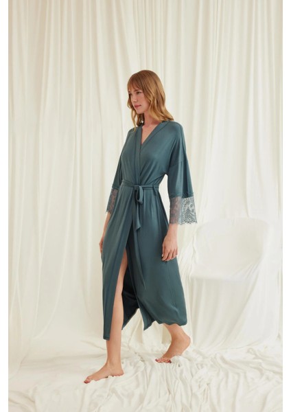 Monamise Dantelli ve Kuşaklı Sabahlık indirimleri