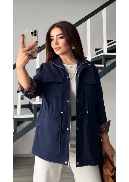 Lacivert Bel Büzgü Detaylı Ekose Astarlı Trençkot fiyatları