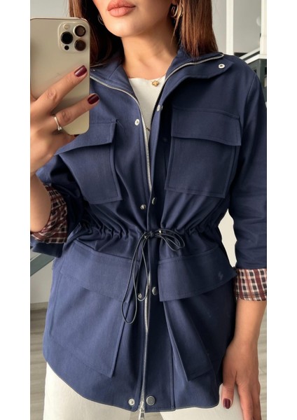 Lacivert Bel Büzgü Detaylı Ekose Astarlı Trençkot indirimleri