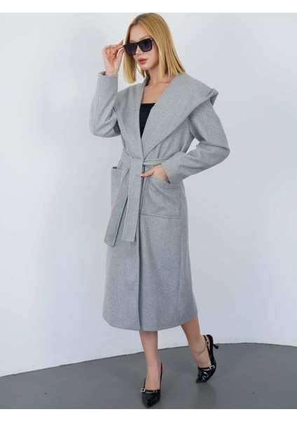 Kapşonlu ve Astarlı Kaşe Manto