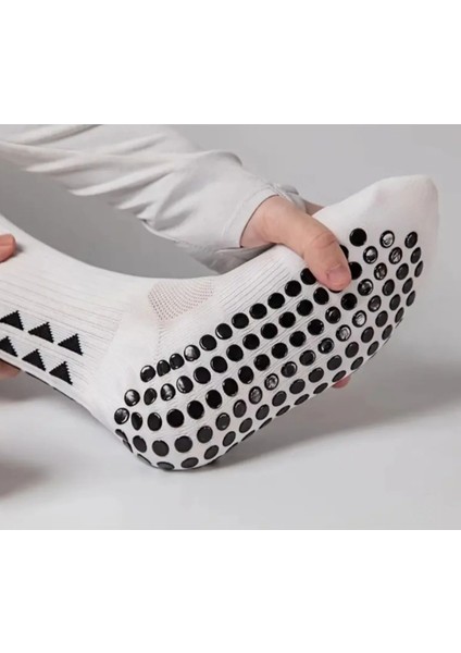 Kaydırmaz Tabanlı 3 Adet Spor Çorap (37-43) modelleri