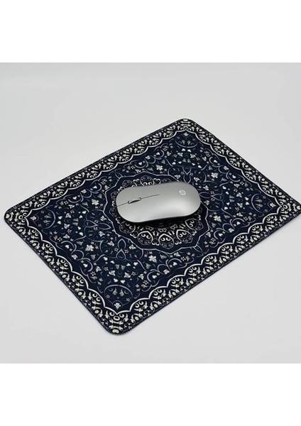 Halı Kilim Desenli Mousepad Renkli Kaymaz Kauçuk Taban 32X24CM Oyuncu/ofis Uyumlu (Lacivert)