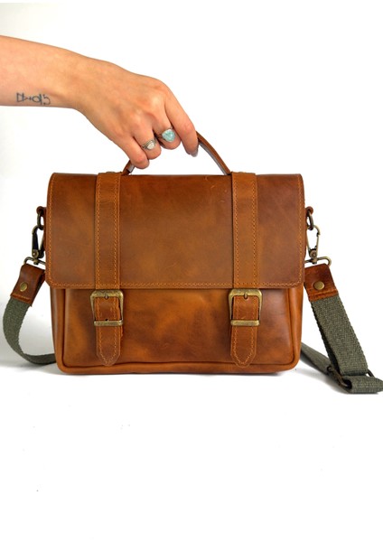 PETRA POSTACI ÇANTASI