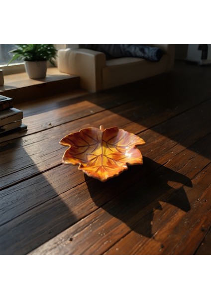 Sonbahar Yaprağı Formlu Dekoratif Tabak – 15 cm x 13,5 cm