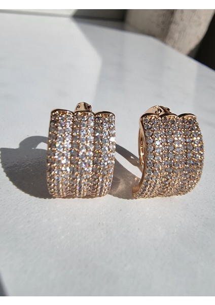 Rose Gold Yarım Tur Zirkon Taşlı Üçlü Sıra Oval Halka Küpe indirimleri
