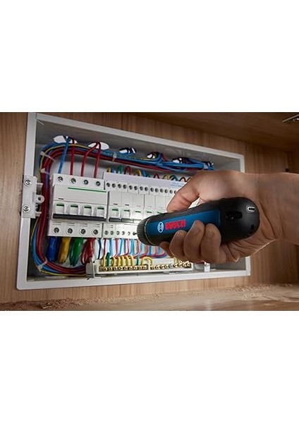 Professional Bosch Go 3 Akülü Vidalama Makinesi (Usb Cable A-C, 8 Pcs Screwbits, Extender, Case) fırsatları