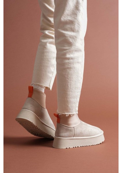 Içi Kürklü Boğazı Streçli Bot Süet Bej Topuk Boyu 4 cm modelleri