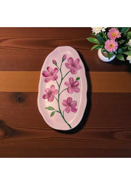 Pembe Çiçek Desenli Dekoratif Kayık Tabak – 28,5 cm x 16,5 cm