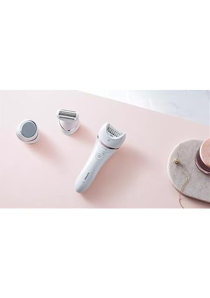 Epilasyon Cihazı, Islak ve Kuru Kablosuz Kullanım, LED Işık, Ekstra Geniş Başlık, Hassas Bölge Başlığı, Pedikür Ayak Törpüsü, 6 Aksesuar Dahil, Beyaz Renk, BRE730/05 fırsatları