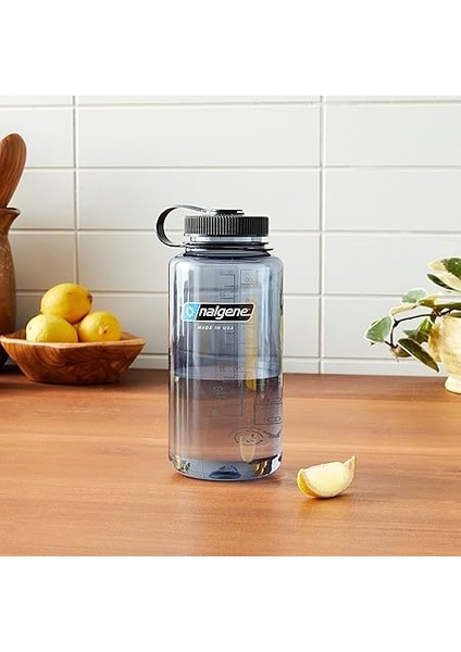 Sustain Tritan Bpa Içermeyen Su Şişesi,%50 Plastik Atıktan, 900 Ml, Geniş Ağız, Gri Siyah Kapaklı fiyatları