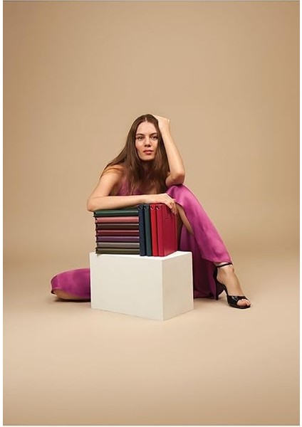 2025 Haftalık Ajanda A5 (14X21CM) Esnek Kapak Ivory 80GR. fırsatları