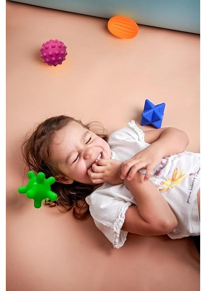Duyusal Bebek Topları: 6'lı Set | Her Topta Farklı Doku ve Renkler | Duyusal ve Zihinsel Gelişim | Banyo Topları | Havuz Için Uygun | Dişlik ve Banyo Oyuncağı | Bebek Montessori Oyuncağı | indirimleri