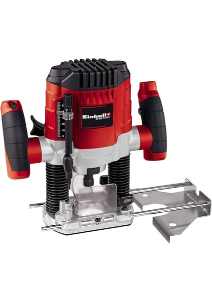 Tc-Ro 1155 E, Dik Freze