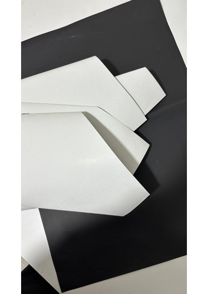 300 gr A4 – 20'li Paket Karton 21X29,7 A4 Ebadında 0,37 kg | A4 Baskı Kağıdı Sert Resim Kartonu
