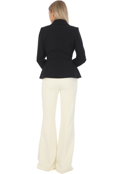 Inci Düğmeli Broş Detaylı Siyah Pileli Ceket - Ofis & Gündüz Kombinleri Şık Tasarım fırsatları