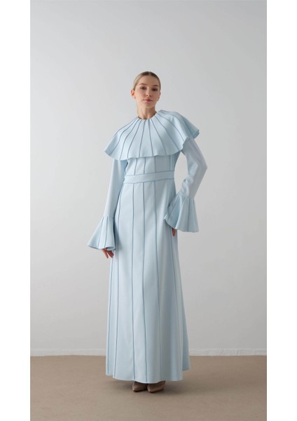 Omuzu Takma Pelerinli Krep Elbise Mavi