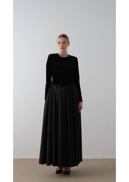 Kapitone Detaylı Elbise Siyah fiyatları