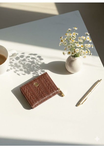 Kahverengi Kabartmalı Örgü Desenli Orta Boy Fermuarlı Kartlık Cüzdan