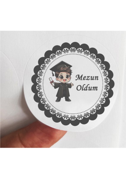 48 Adet 4 cm Erkek Çocuk Siyah Mezun Oldum Mezuniyet Baskılı Mat Etiket Sticker