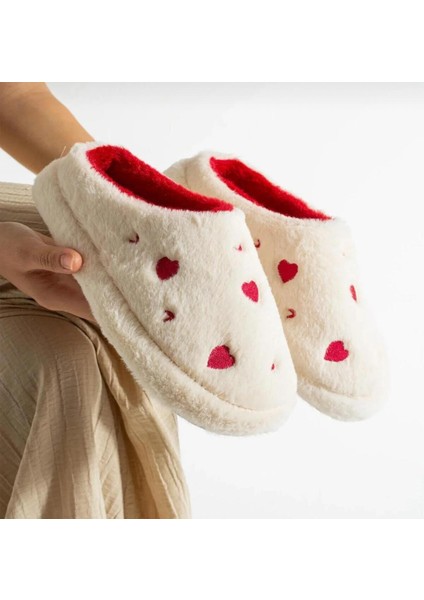 Kadın Peluş Kalpli 3lü Set Evterliği Misafir Bohça Çeyiz Terlik fiyatları