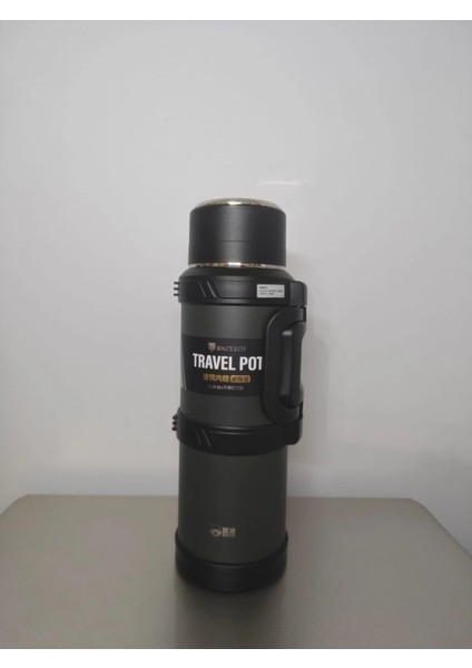 Travel Vacuum Pot 2,5 Litre Dağcı Termos Yeşil Siyah Renk
