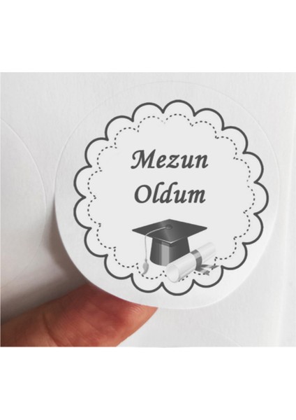 48 Adet 4 cm Kepli Diplomalı Mezun Oldum Mezuniyet Baskılı Mat Etiket Sticker