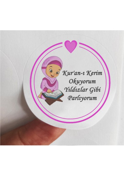 48 Adet 4 cm Pembe Kalpli Kur'an-I Kerim Okuyorum Yıldızlar Gibi Parlıyorum Baskılı Mat Etiket