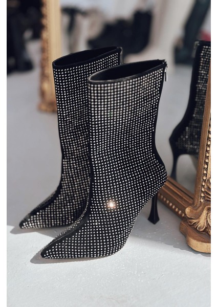 Simley Topuklu Kadın Çizme Siyah Süet Gri Taşlı