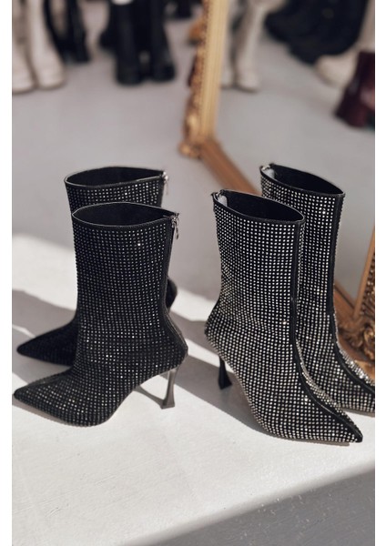 Simley Topuklu Kadın Çizme Siyah Süet Gri Taşlı indirimleri
