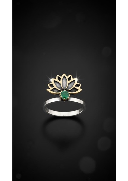 Zümrüt Taşlı Lotus Gümüş Yüzük