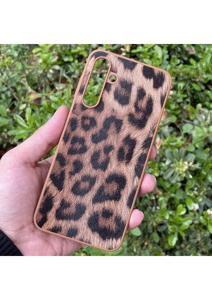 Samsung Galaxy A16 Kılıf Leopar Desenli Içi Kadife Kapak