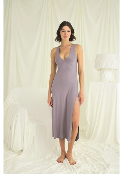 Monamise Göğüs ve Sırt Dekolteli Brode Dantelli Yırtmaçlı Gecelik