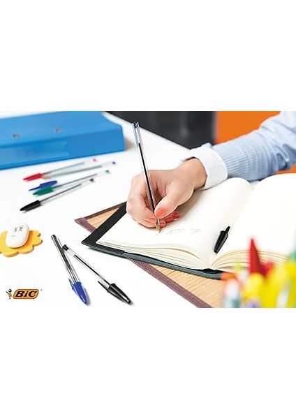 Cristal Medium Tükenmez Kalem Kırmızı 50'li Kutu, 1.0 mm Orta Kalınlıkta Uç, Şeffaf Gövde, Delikli Kapak indirimleri